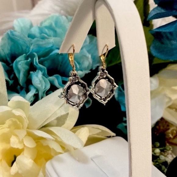 Sapphire Gemstone Dangle Drop Earrings With Antiqued Style Setting NEW! - Picture 6 of 7